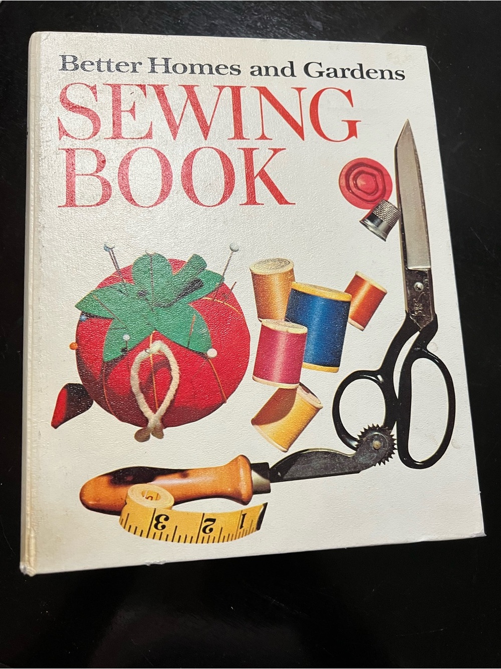 Better Homes and gardens sewing book 3 ring binder tutorial craft stitch vintage